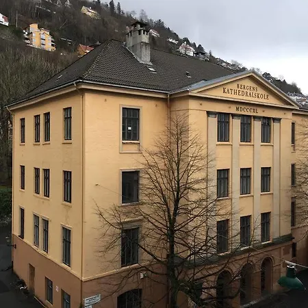 Apartment Budget 2*