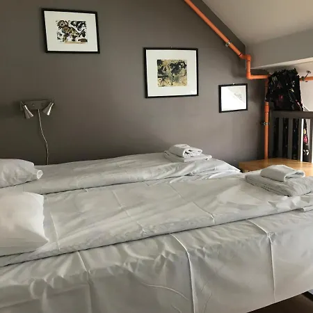 Budget Apartment 2*